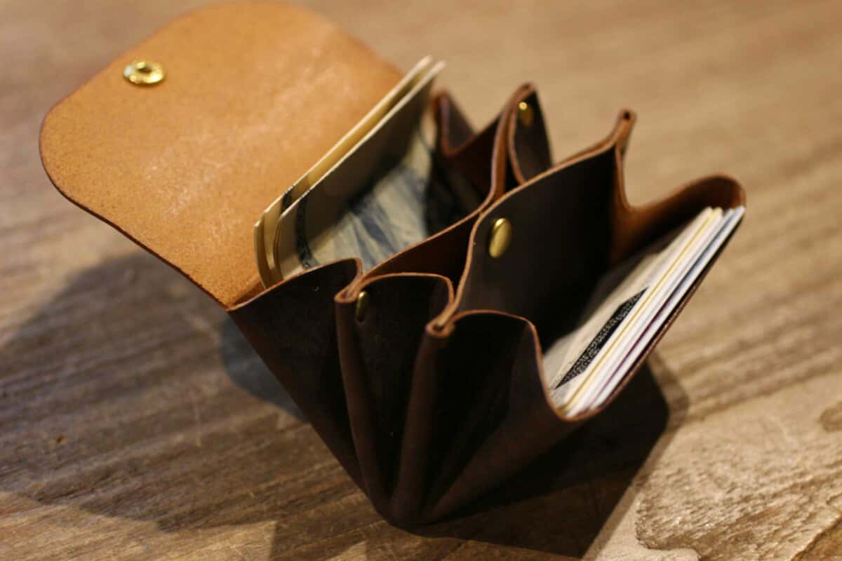 カシメミニ財布　チョコ　使用例