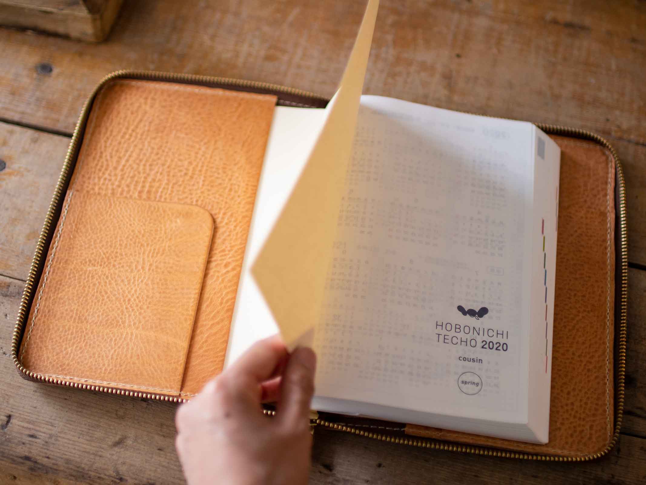 ほぼ日手帳カバー カズンサイズA5 - 手帳